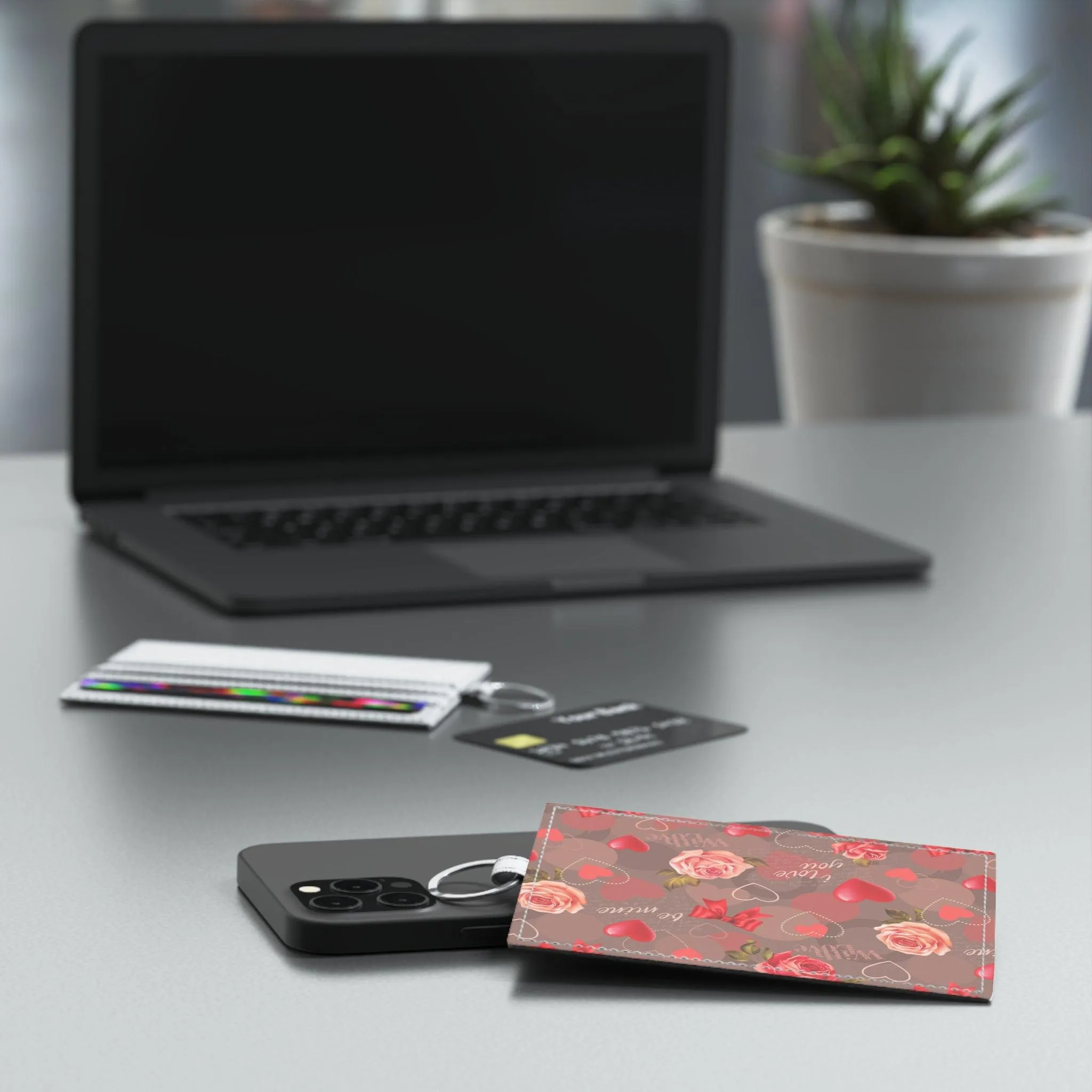 Chic Saffiano Leather Card Holder: A Classy Valentine's Day Accessory