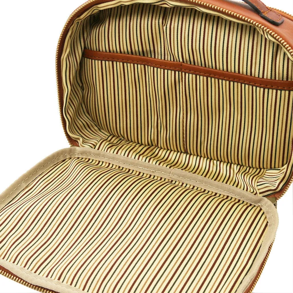 Marvin - Leather toiletry bag | TL142326