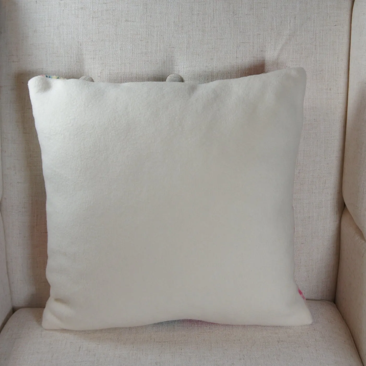 Pillows - Accent - Spring Flowers - 16 inch