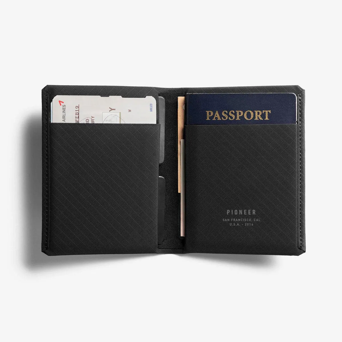 [PO] Pioneer Carry : Passport Wallet : Onyx 10XD™
