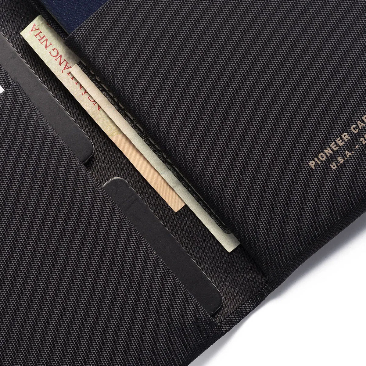 [PO] Pioneer Carry : Passport Wallet : Onyx 10XD™