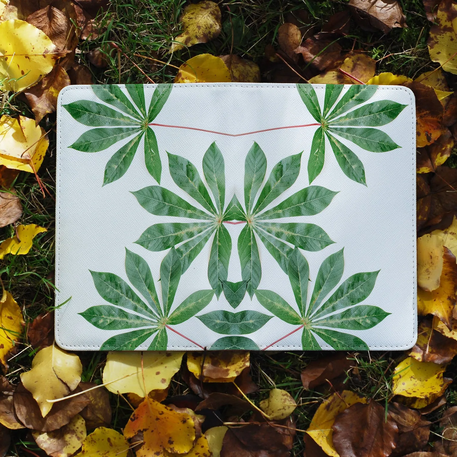 Travel Wallet - Flat Flower