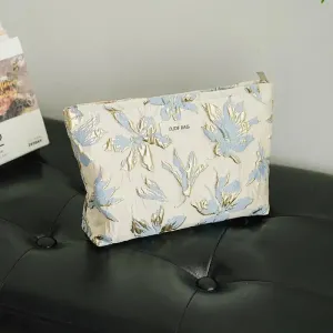 Women's Makeup Bag Blue Floral Large Capacity Makeup Bag Portable Canvas Clutch Bag