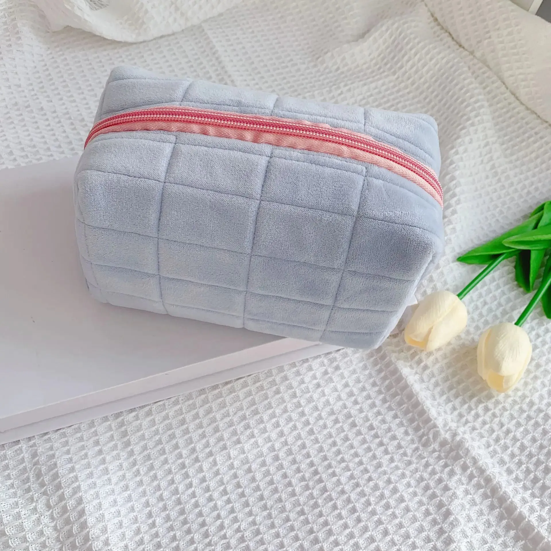 Zipper Large Solid Color Cosmetic Bag Cute Fur Makeup Bag